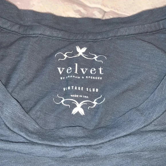 VELVET by graham and Spencer long sleeve top - Picture 2 of 5